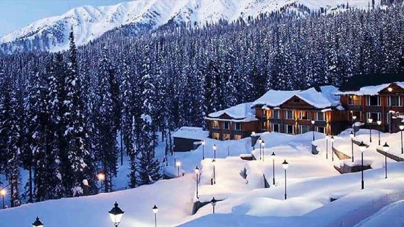The Alluring Beauty of Kashmir: A Senior Traveler’s Guide